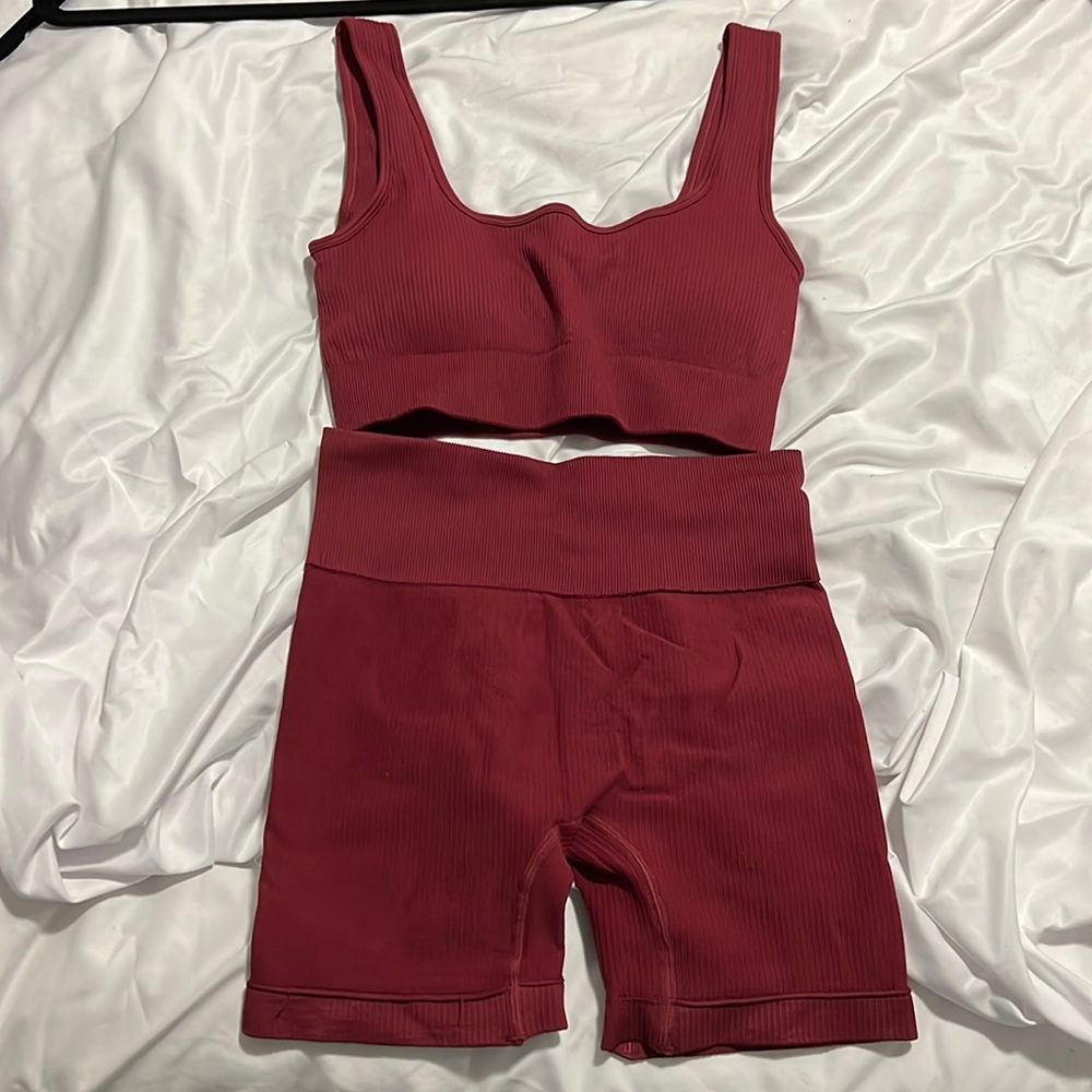 Burgundy workout set ribbed